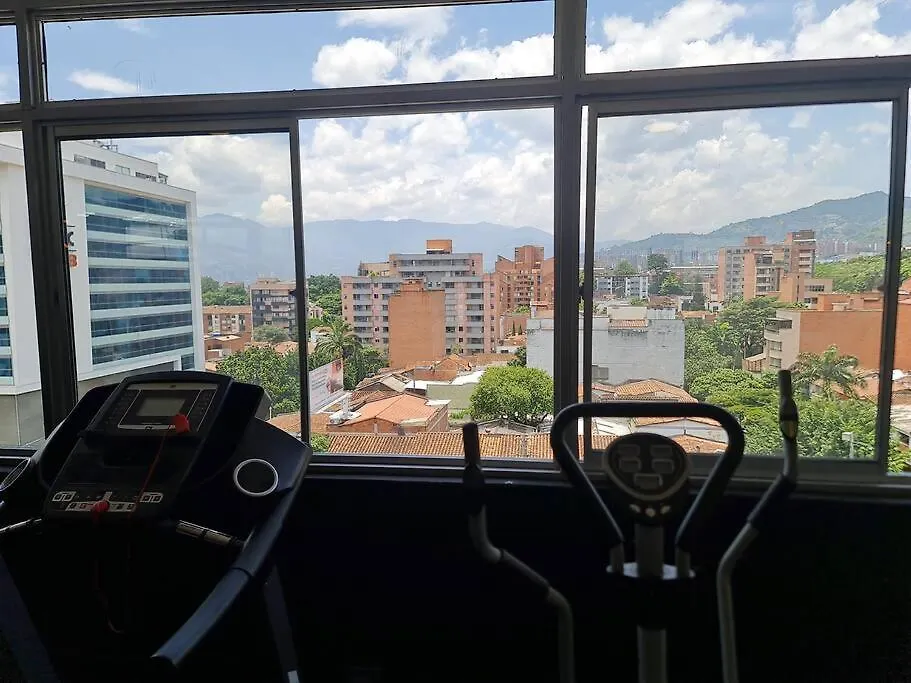 Rg33 Apartasuites 3 Hab 4B Medellín