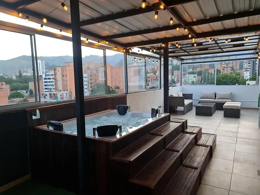 Rg33 Apartasuites 3 Hab 4B Medellín Colombia